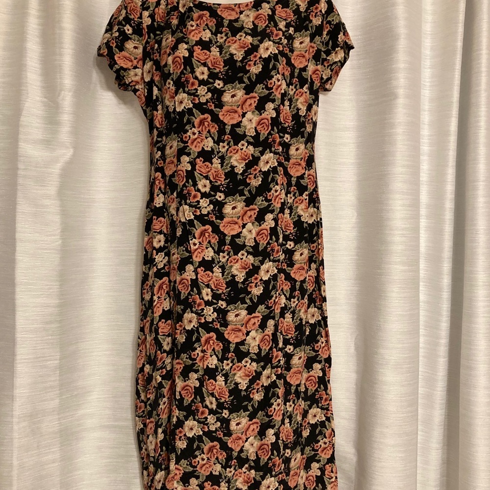 Vintage-Black Floral Dress